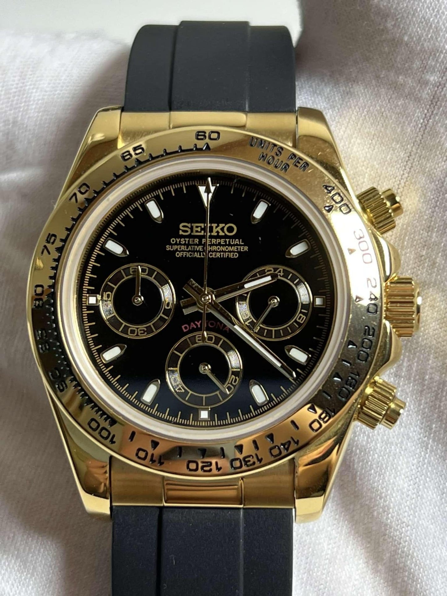 Gold "Black Dial" Daytona Mod (Pre Order)