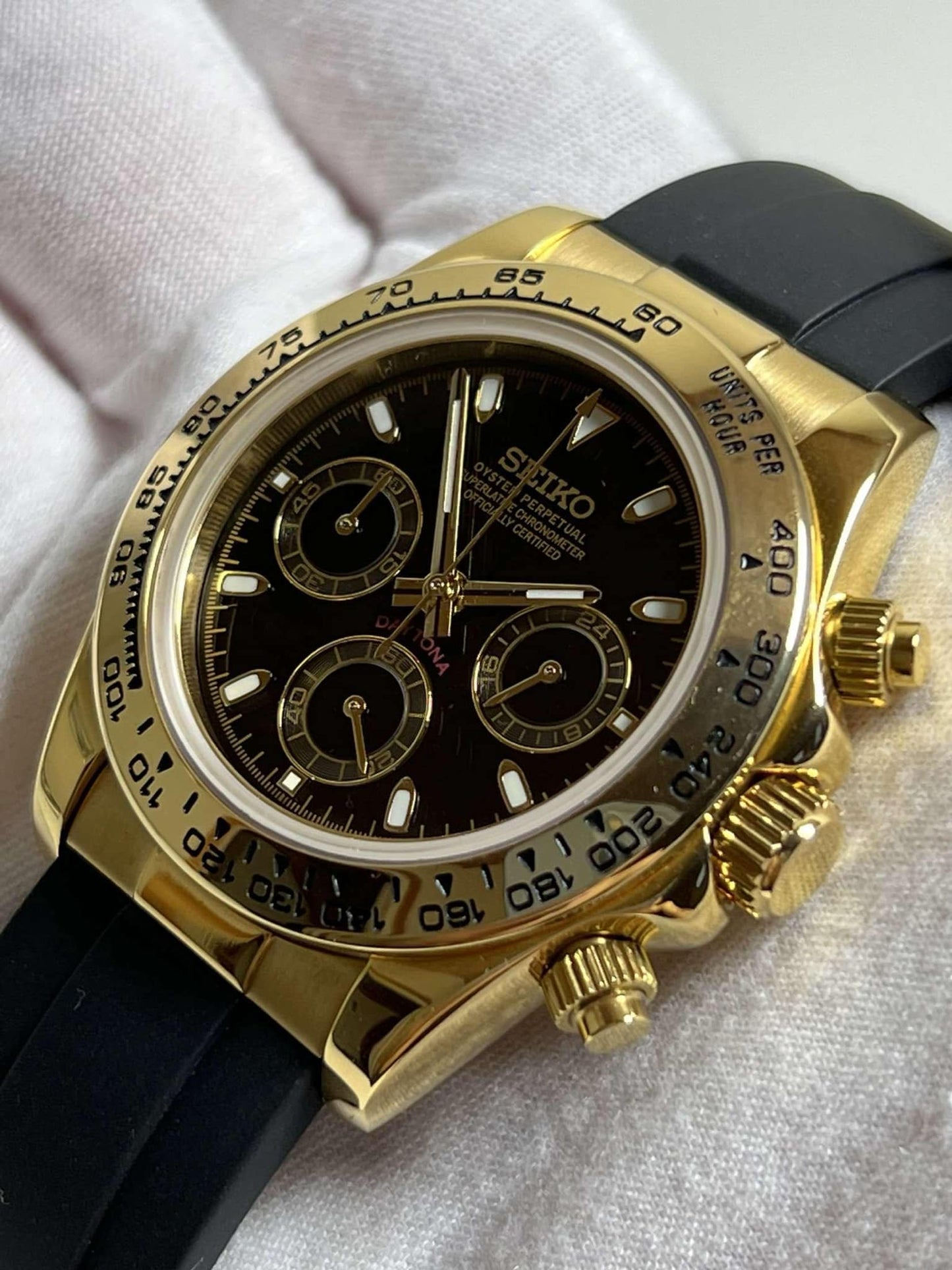 Gold "Black Dial" Daytona Mod (Pre Order)
