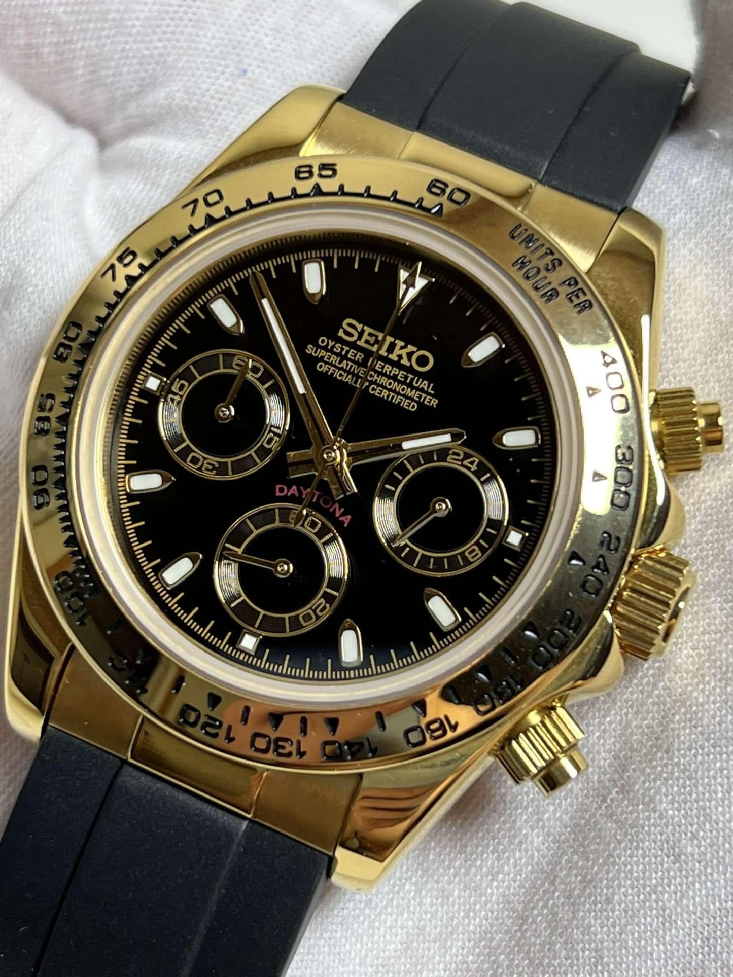 Gold "Black Dial" Daytona Mod (Pre Order)