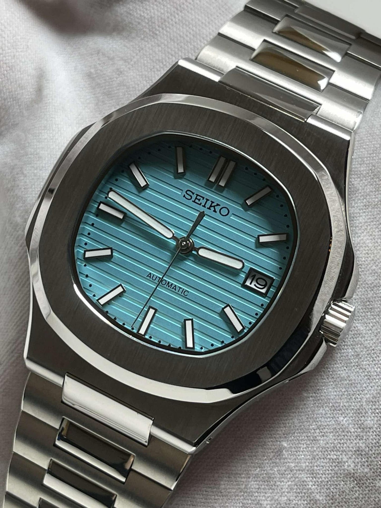 Tiffany Blue Nautilus Mod (Pre Order)