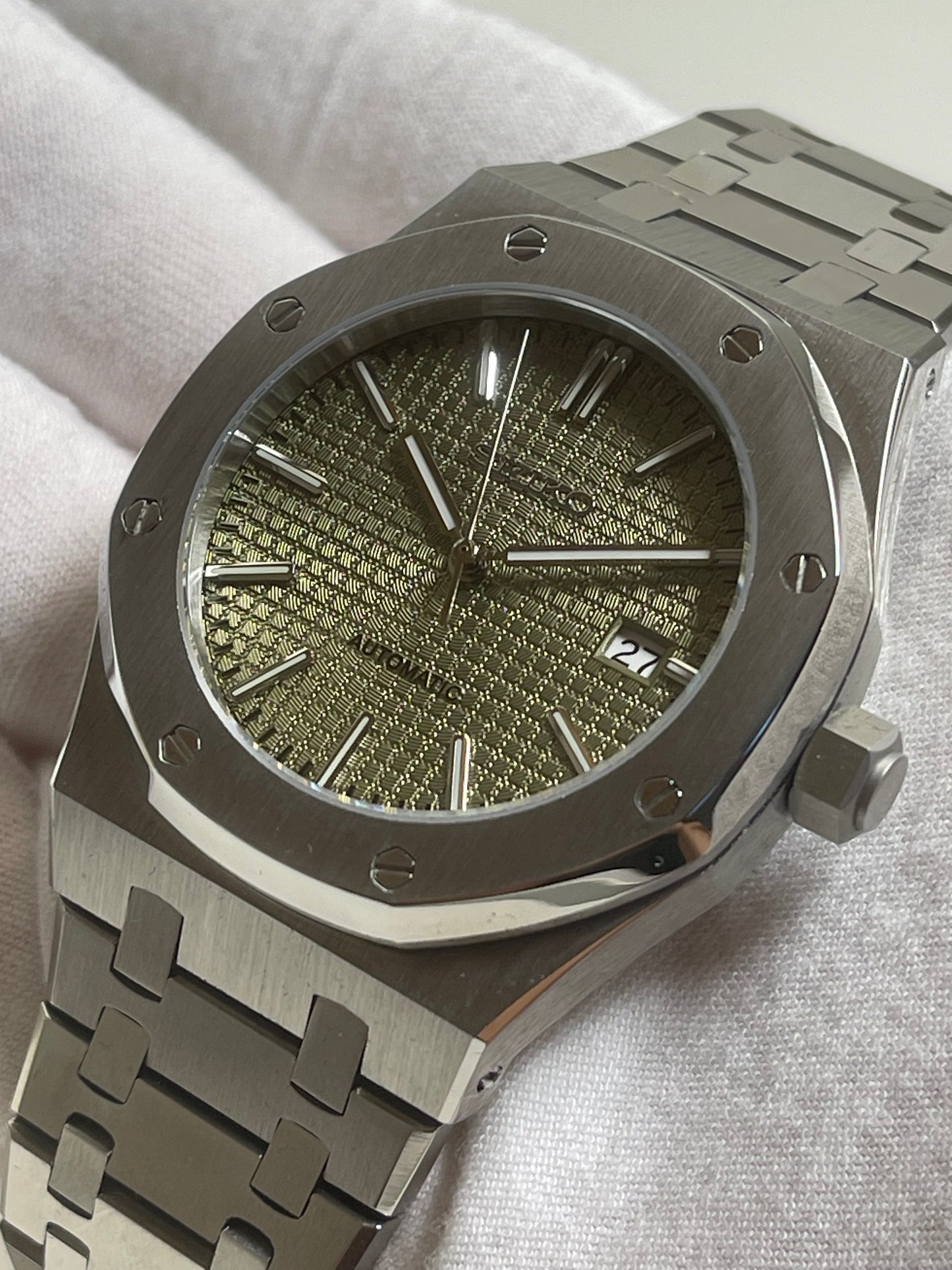 Olive Royal Oak Mod (Pre Order)