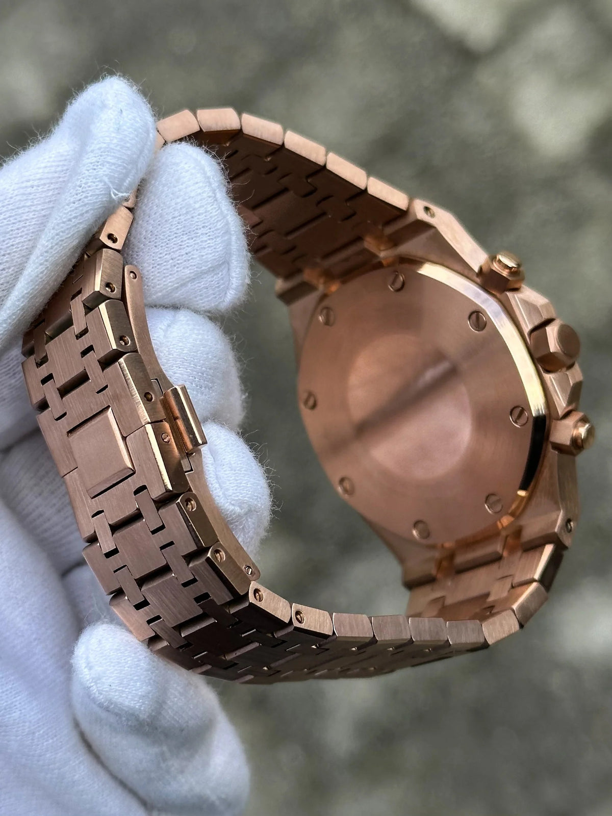 Rosegold White Chronograph Mod (Pre Order)