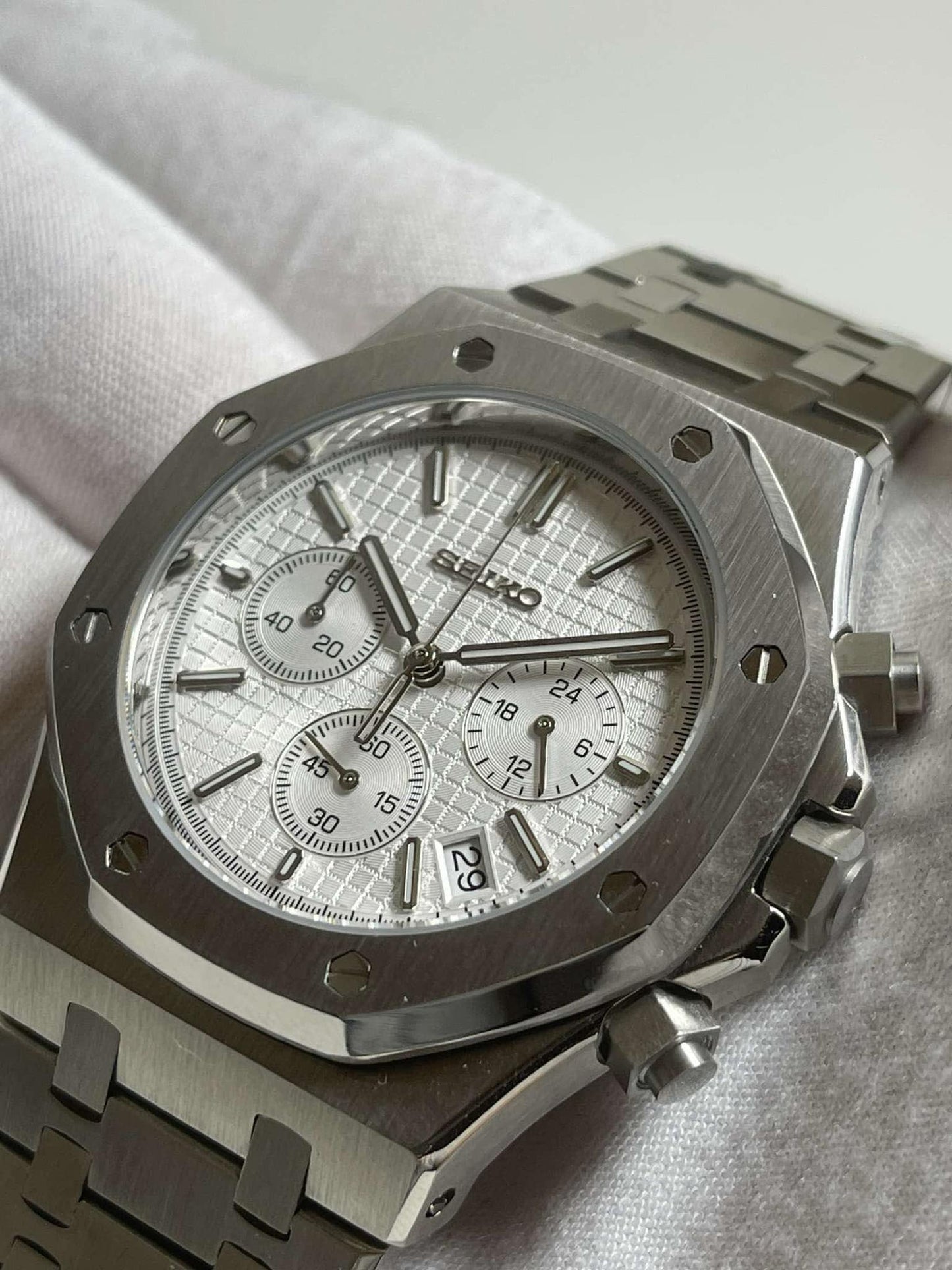 White Royal Oak Chronograph Mod