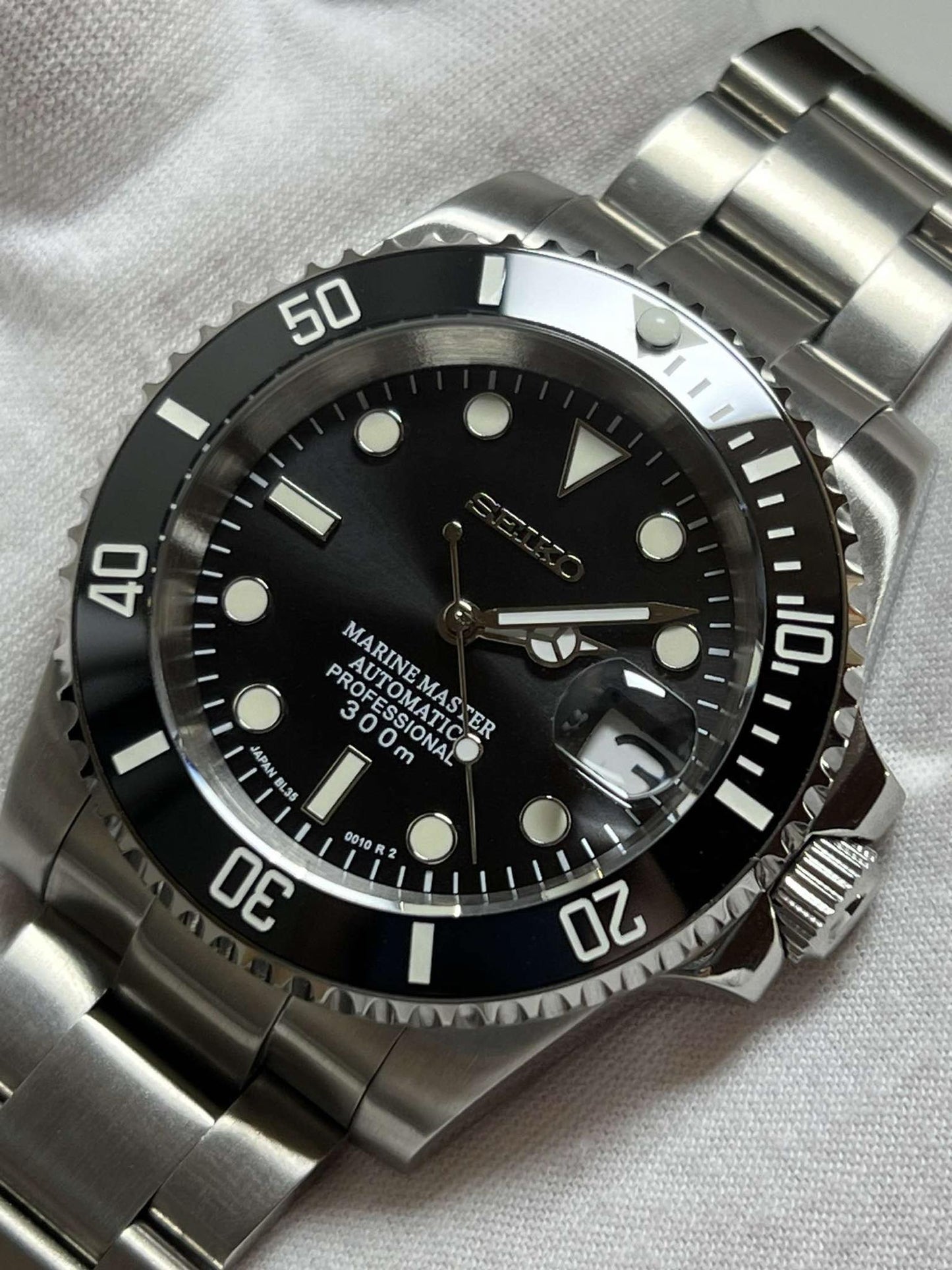 Black Submariner Mod (Pre Order)