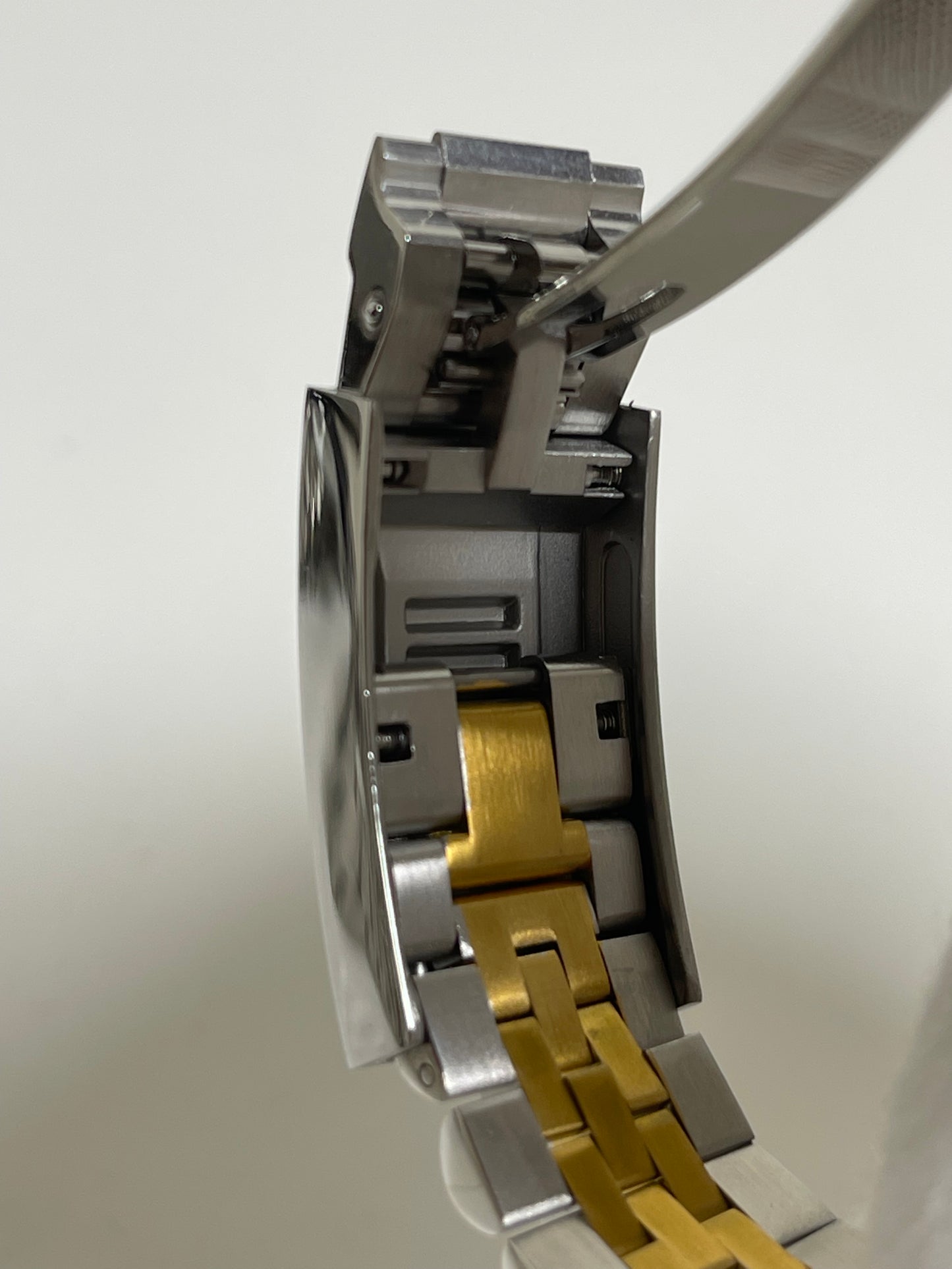 Mother of Pearl Two Tone Datejust Mod (Pre Order)