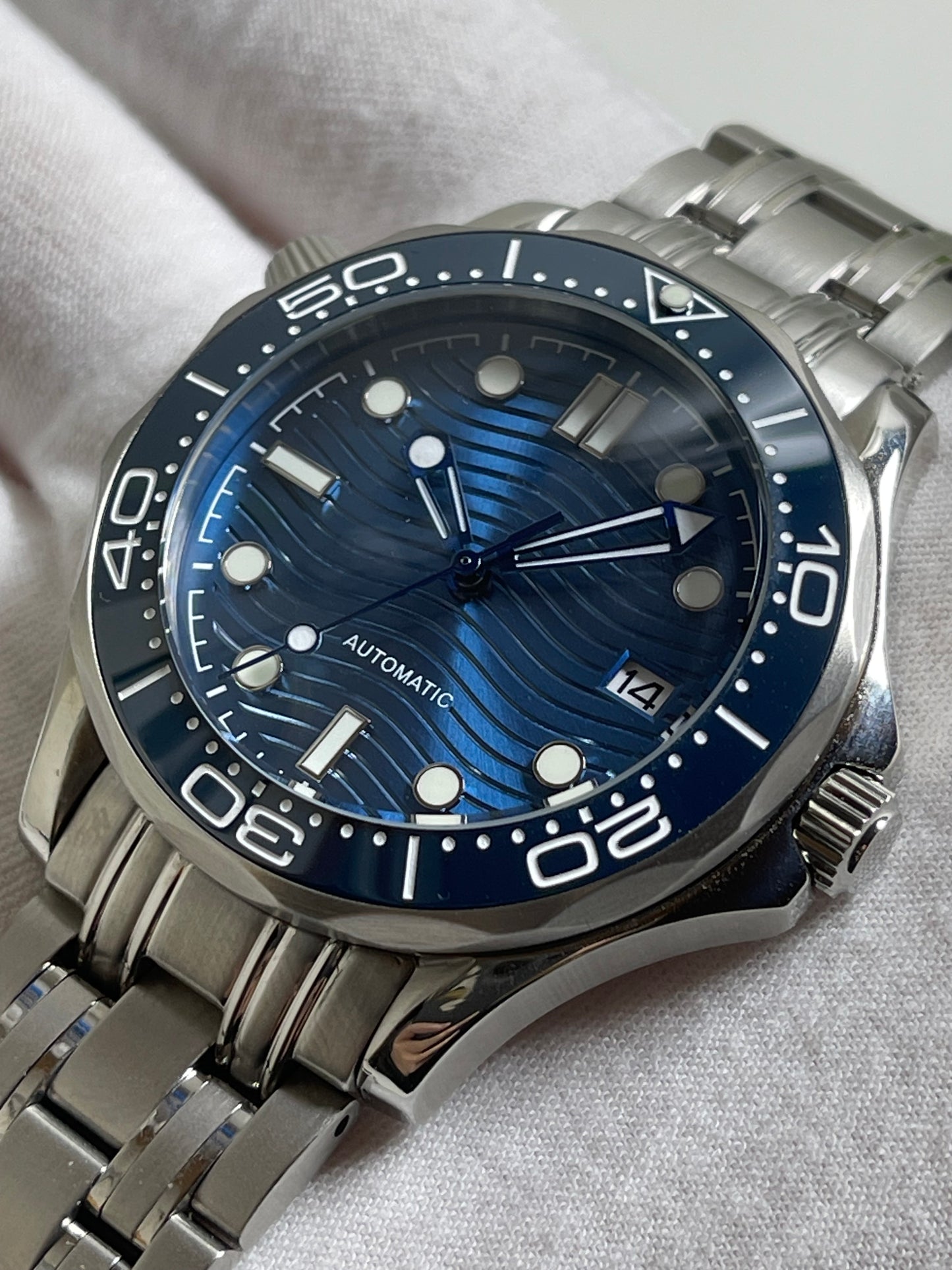 Blue Seamaster "300M" Mod (Pre Order)