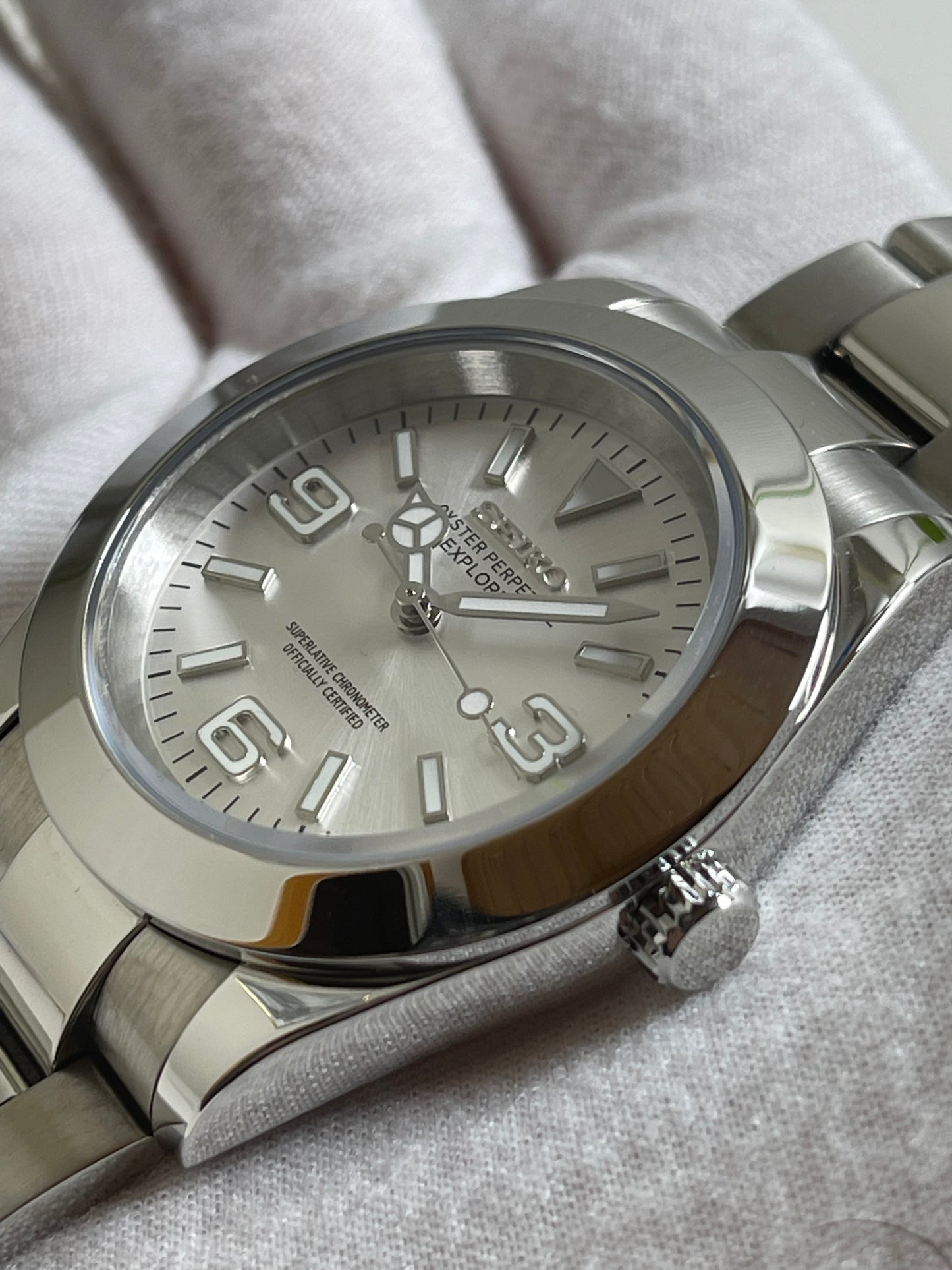 Silver Dial Explorer Mod (Pre Order)