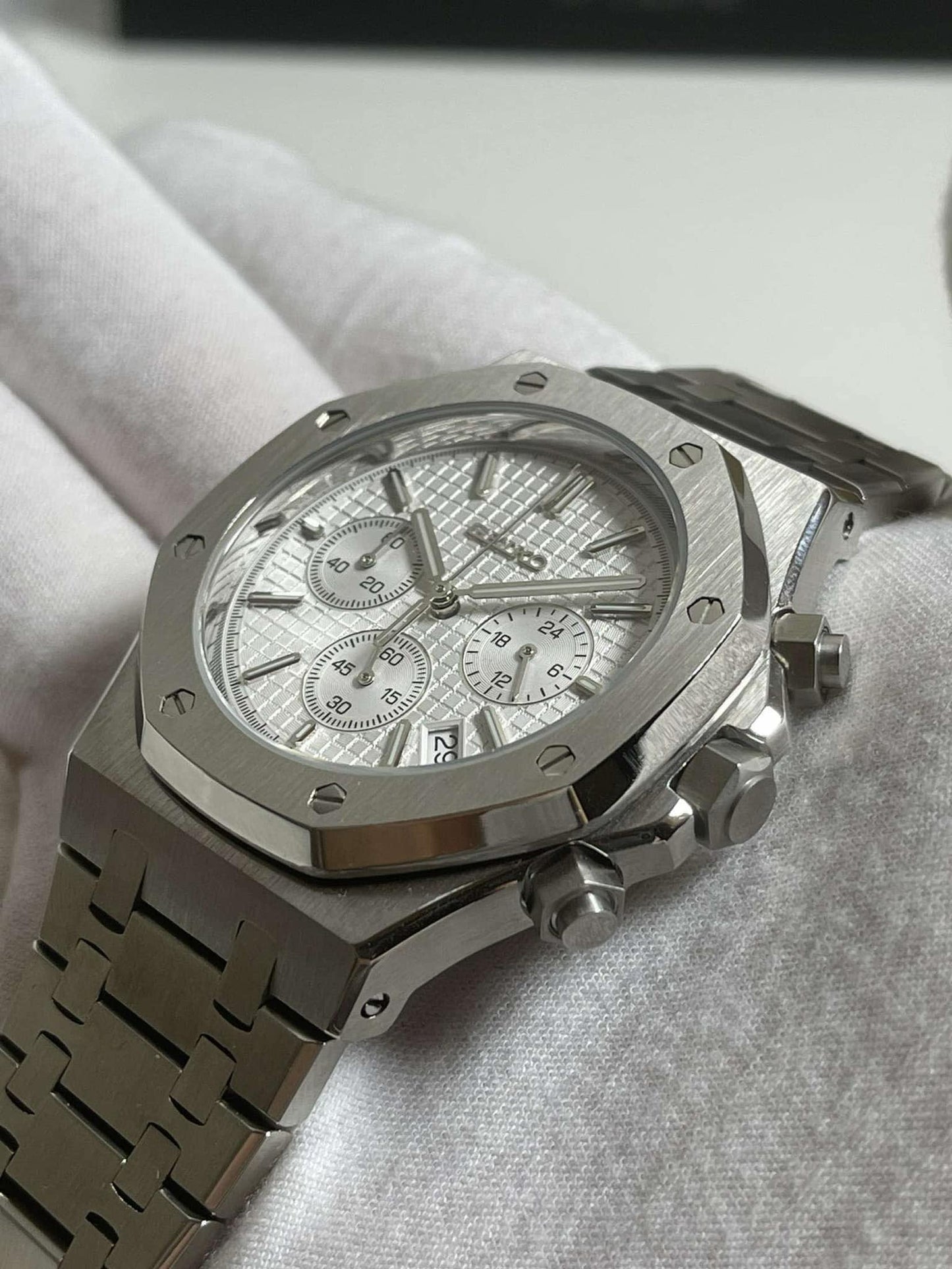 White Royal Oak Chronograph Mod