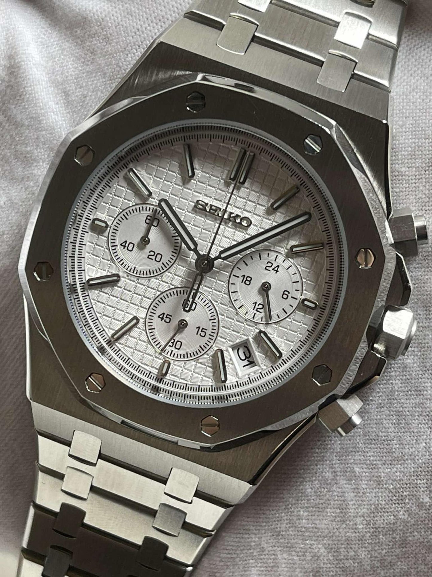 White Royal Oak Chronograph Mod